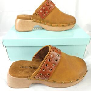 NIB Pierre Dumas Womens 7.5 M Tan Jeda-3 Closed Toe Slide On Clogs